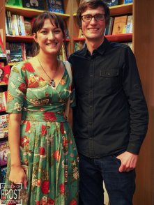 D09X5IRXgAA07oM (Touch of Frost)